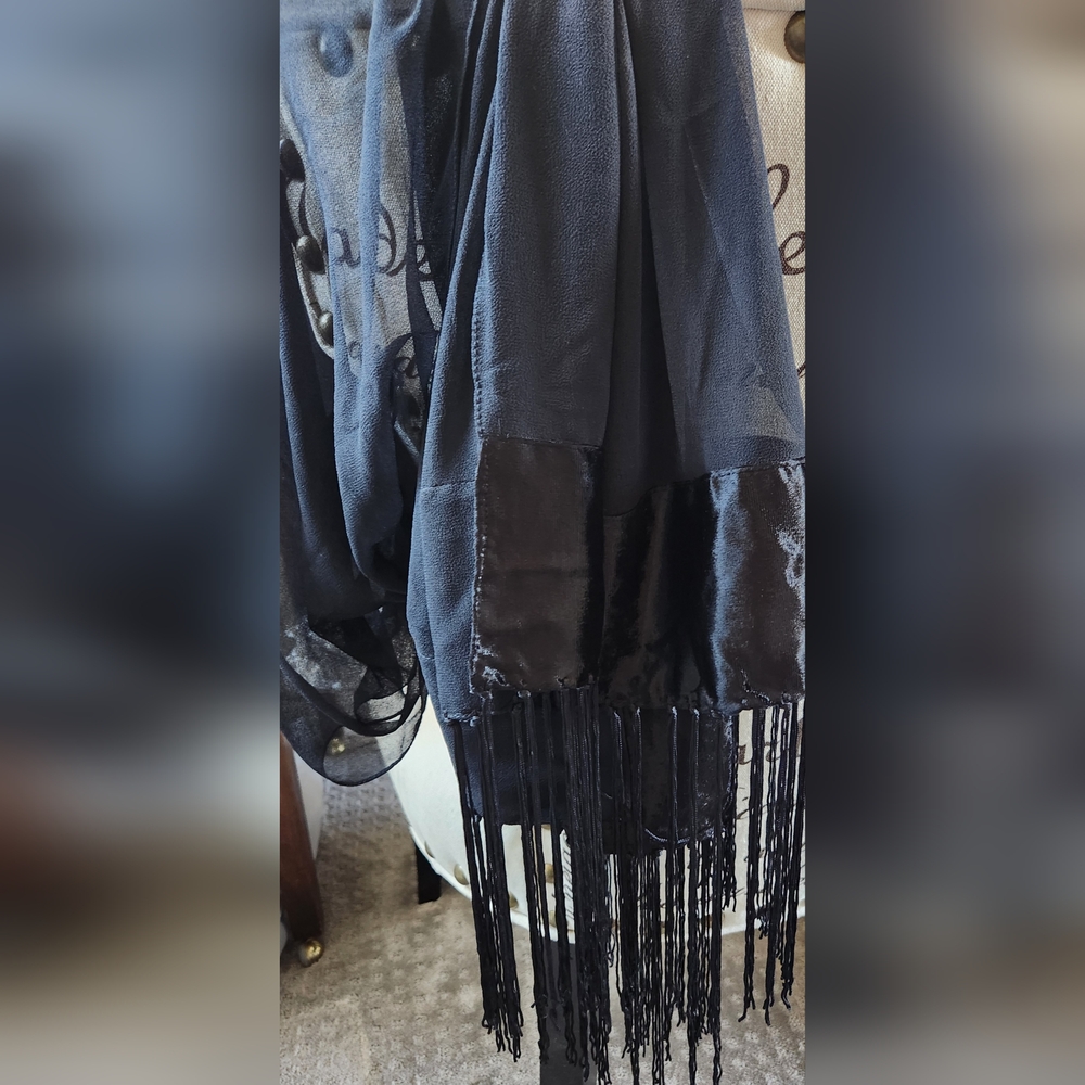 JONES NEW YORK Black Velvet & Fringe Edged Black Evening Shawl/Wrap NWOT
